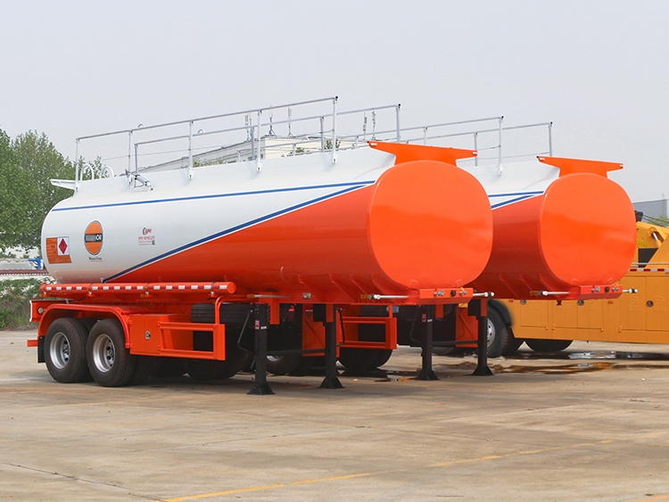 30,000 litres Oil Tank Semi-trailer - RF 30,000 litres Oil Tank Semi-trailer - RF